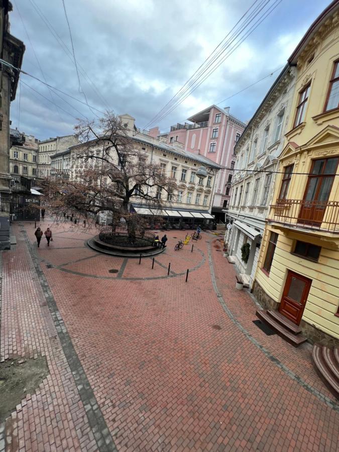 Апартаменти В Самому Центрі Львова В Проїзді Крива Липа Eksteriør bilde
